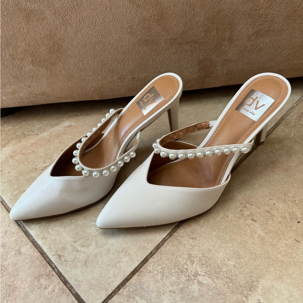 Dolce Vita Kanika Pearl Heels